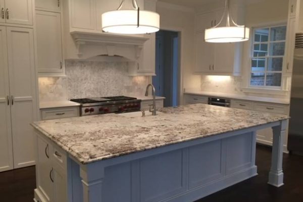 Colonial_white-kitchen island